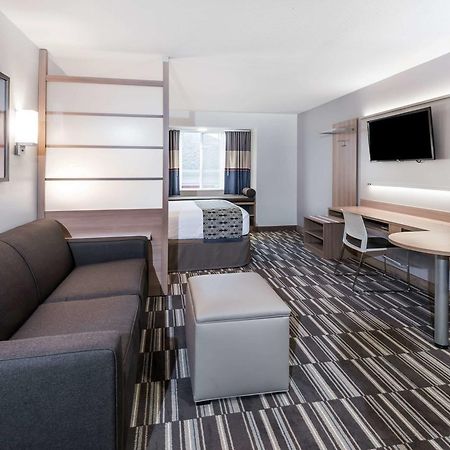 Microtel Inn & Suites By Wyndham - Penn Yan Buitenkant foto