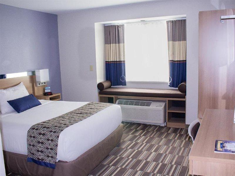 Microtel Inn & Suites By Wyndham - Penn Yan Buitenkant foto