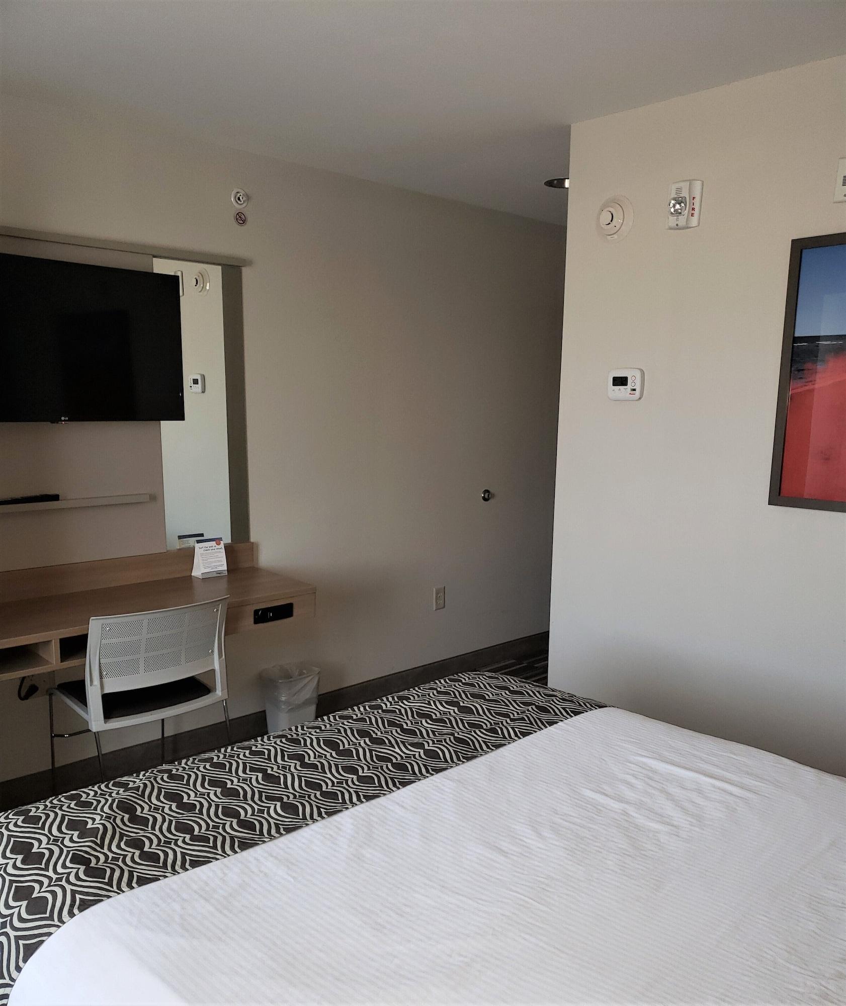 Microtel Inn & Suites By Wyndham - Penn Yan Buitenkant foto
