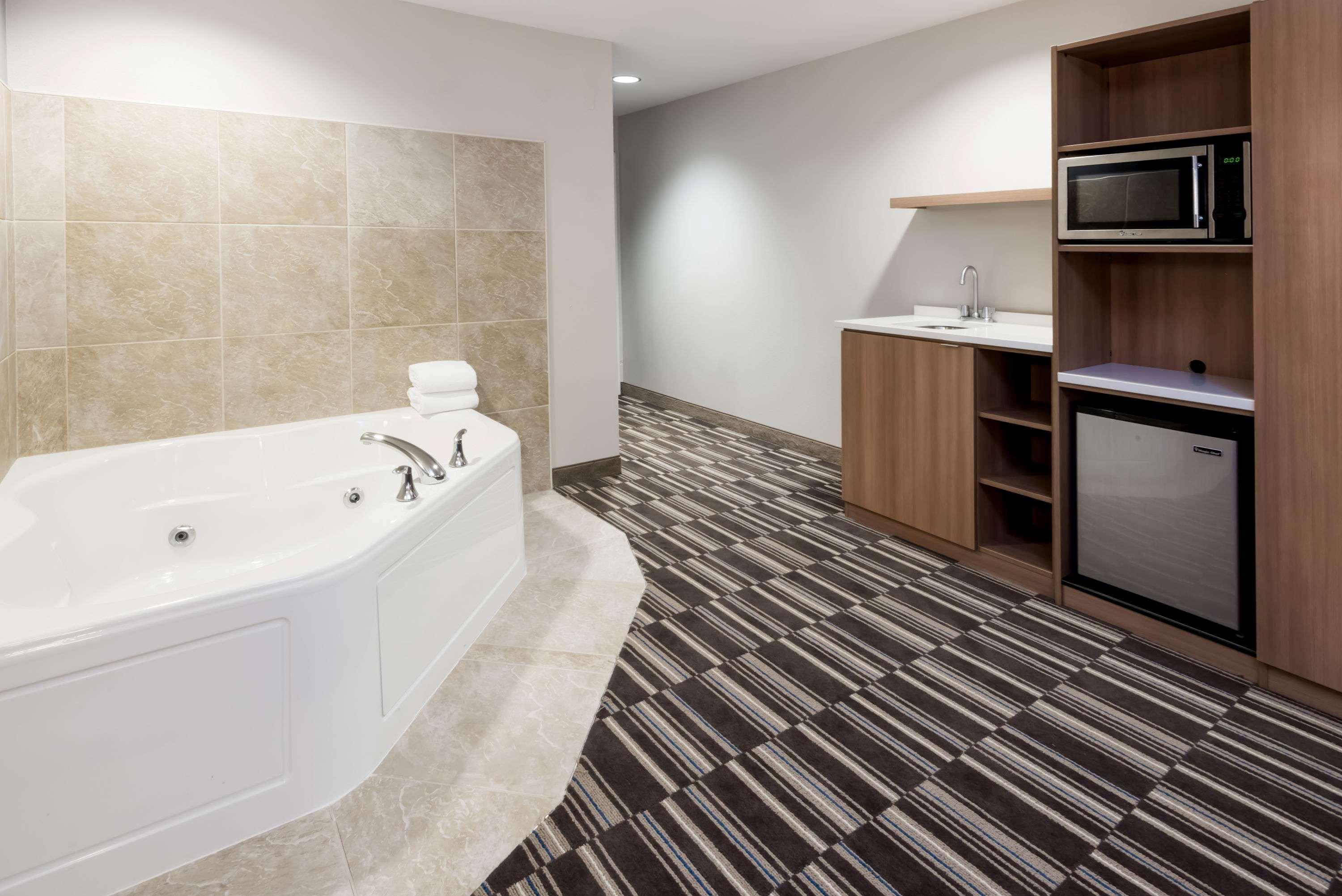 Microtel Inn & Suites By Wyndham - Penn Yan Buitenkant foto