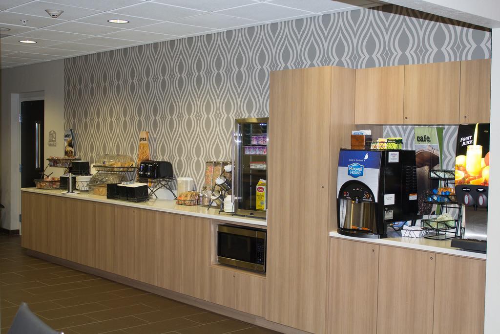 Microtel Inn & Suites By Wyndham - Penn Yan Buitenkant foto