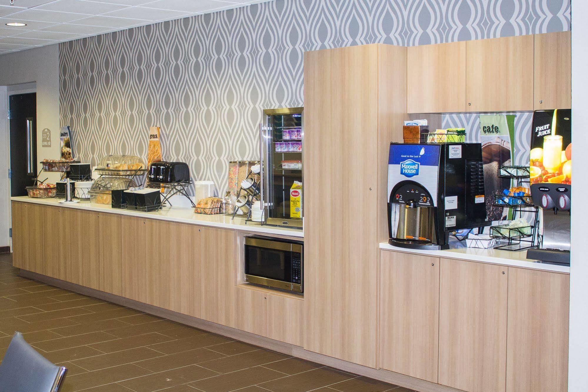 Microtel Inn & Suites By Wyndham - Penn Yan Buitenkant foto