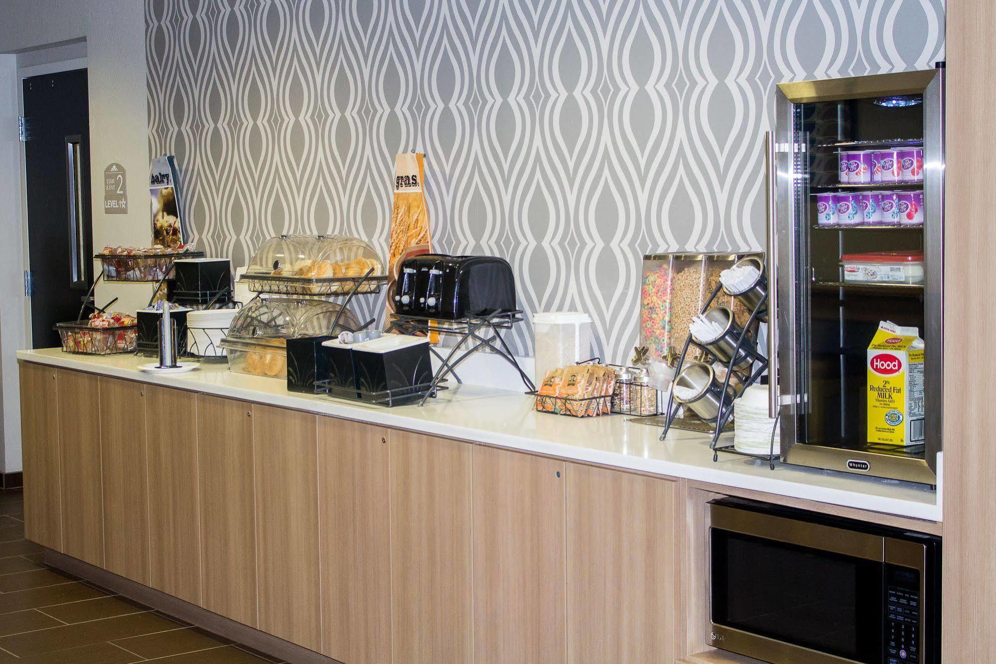 Microtel Inn & Suites By Wyndham - Penn Yan Buitenkant foto